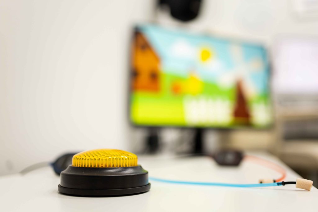 Audífonos recargables Sonea centro auditivo Jaén tecnología última generación