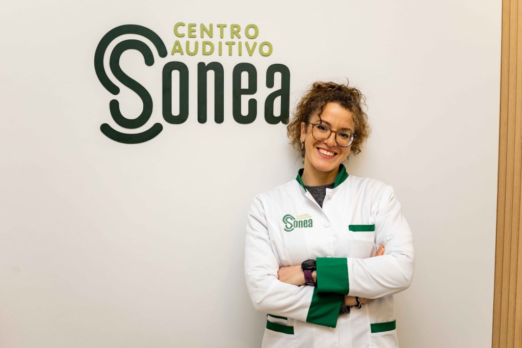 Pilar Jiménez audioprotesista Sonea centro auditivo Jaén experiencia profesional